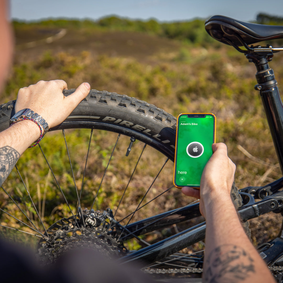 Tubeless Secure Tag Holder pink/black