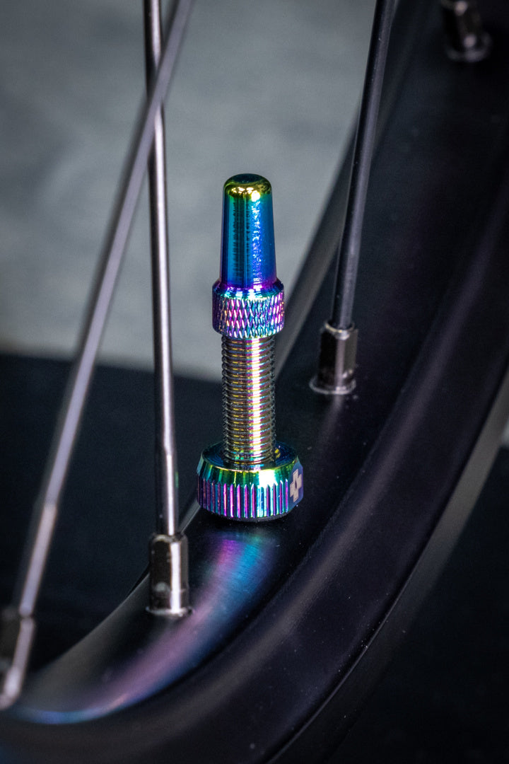 V2 Tubeless Valve Kit /iridescent