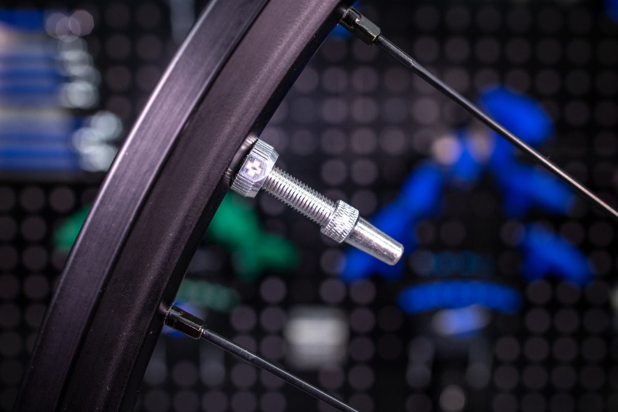 V2 Tubeless Valve Kit /silver