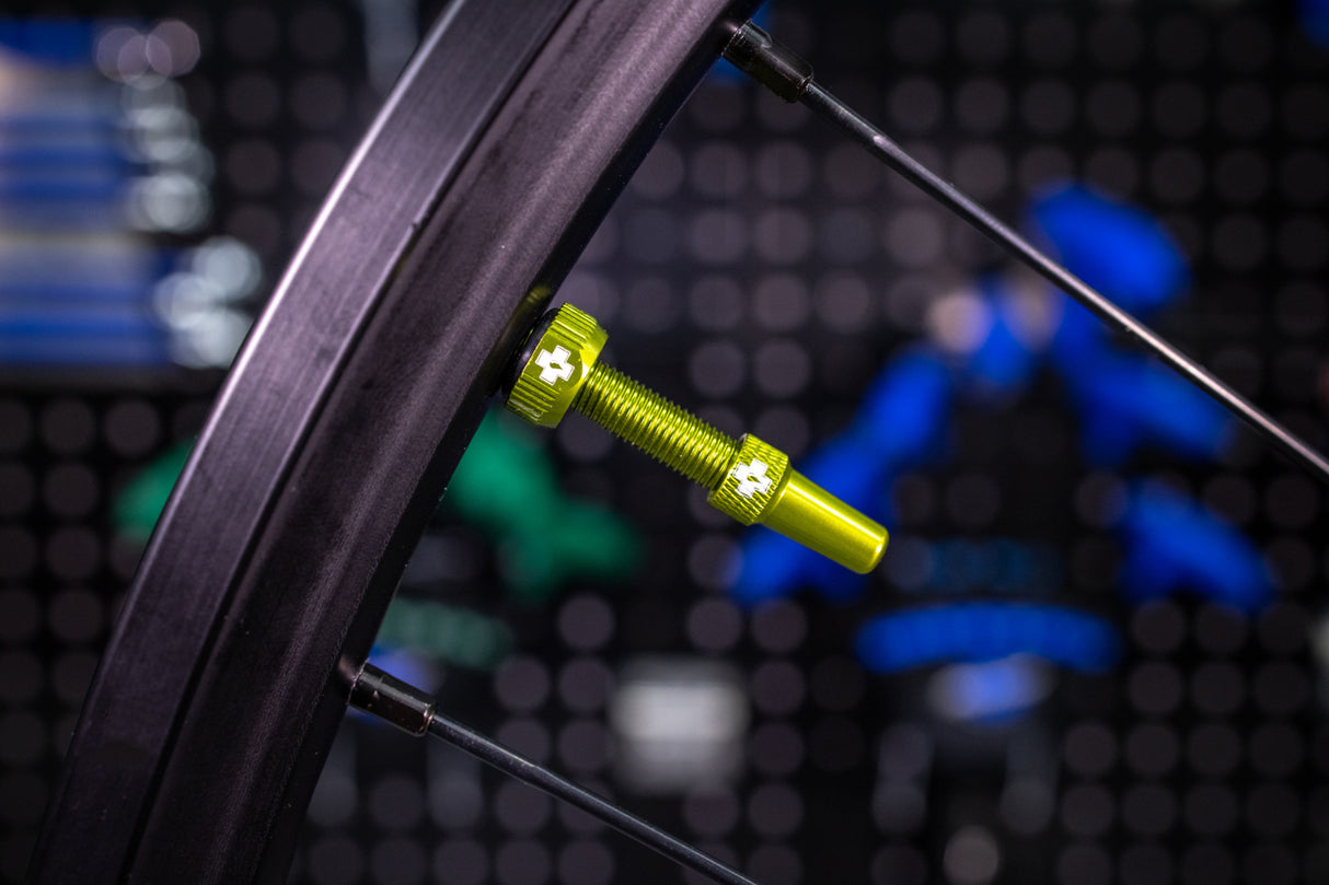 V2 Tubeless Valve Kit /green