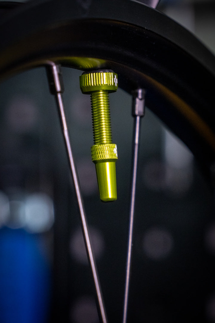 V2 Tubeless Valve Kit /green
