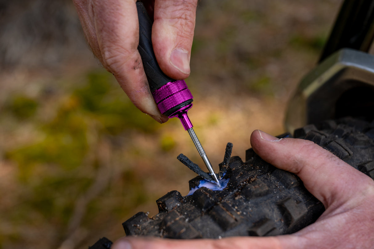 Puncture Plug Tool black