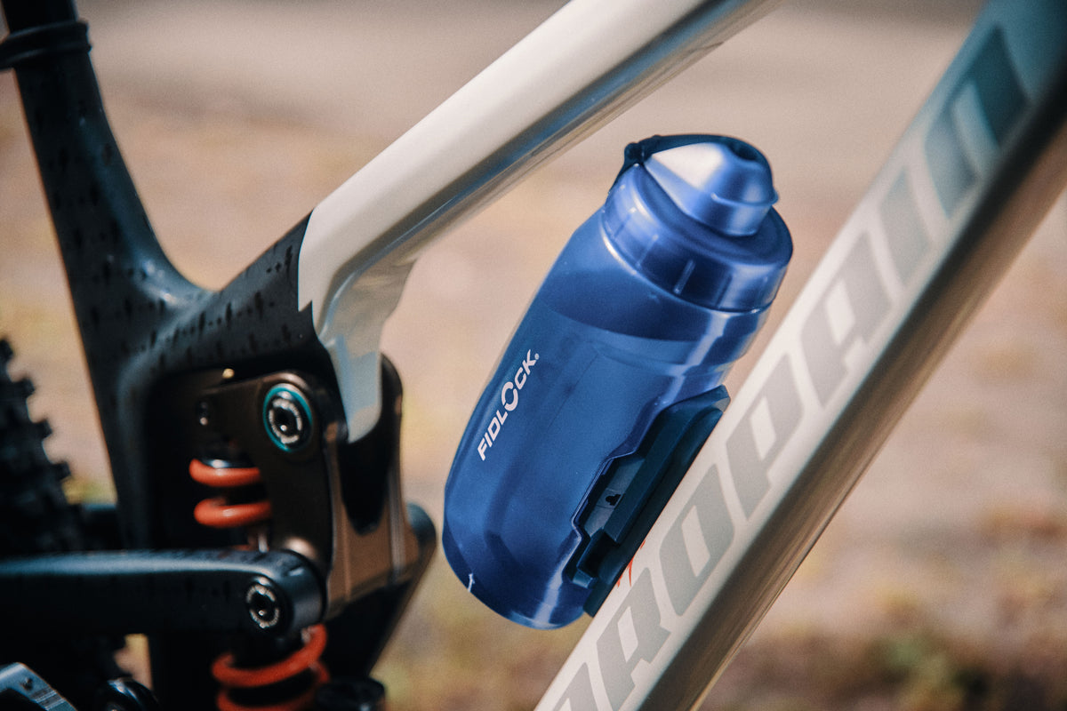 Fidlock TWIST Trinkflasche 590 ml – Single (mit Bottle Connector, ohne Bike Base).