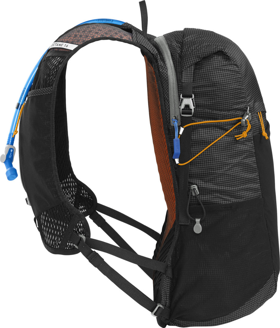 CamelBak Octane 16 black apricot