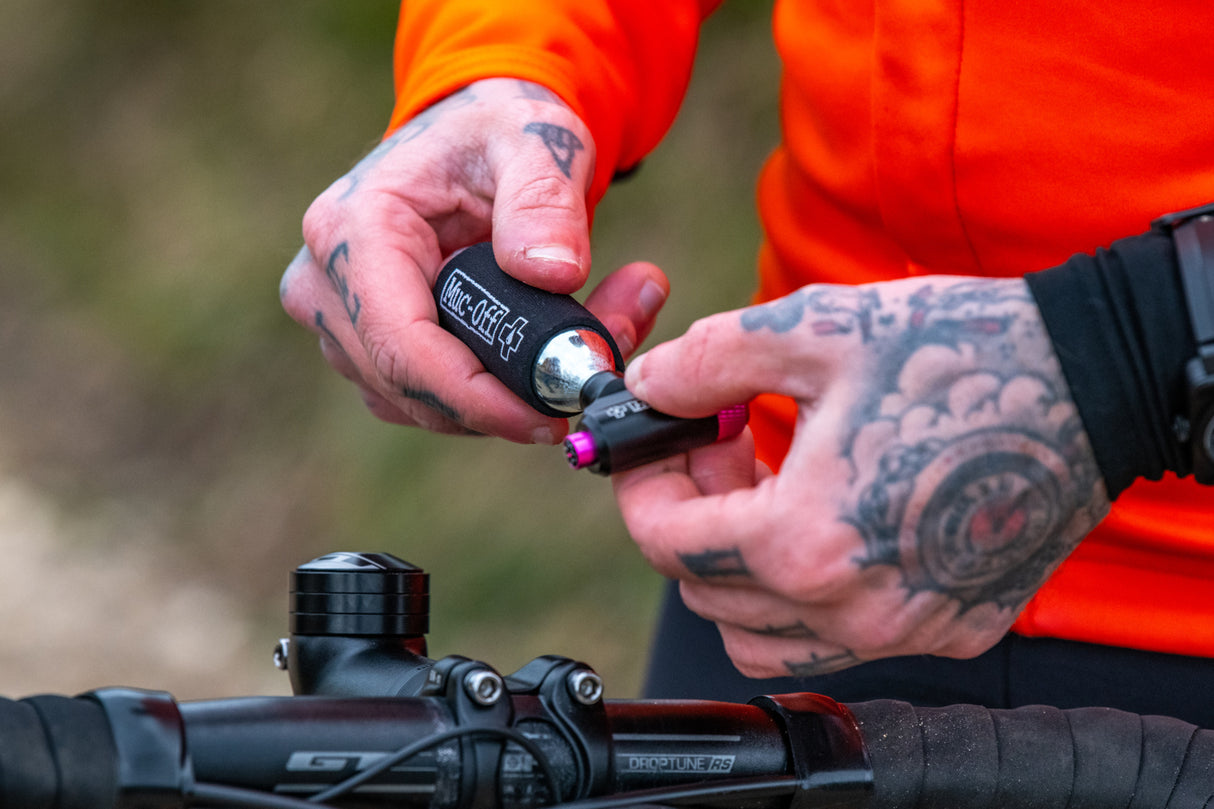 Muc-Off Countertop 16g CO? Refill Cartridge Jar 40 Stk.