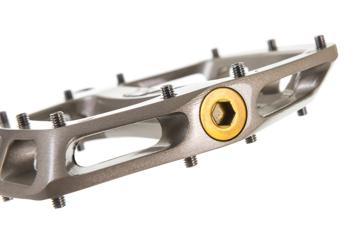 DMR V12 Pedale Magnesium.