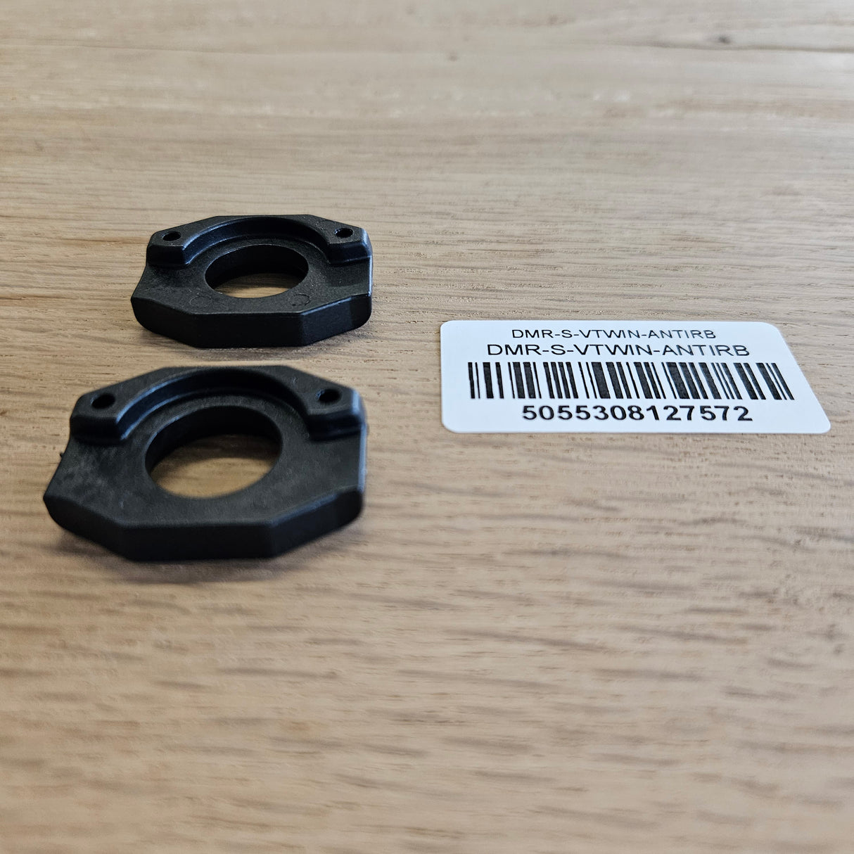 DMR V-Twin Anti Rotation Bumper, 2 Stück.