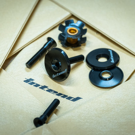 Intend Blackline Dandy Topcap mit Ahead-Kralle – Produktansicht