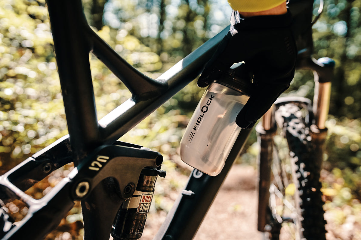 Fidlock TWIST Trinkflasche 450 ml – Single (mit Bottle Connector, ohne Bike Base).